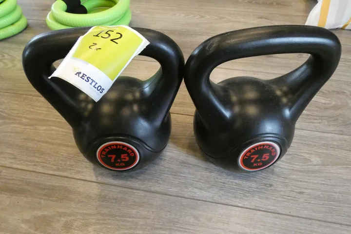 2x Trainhard Kettlebell, 7,5 kg, schwarz